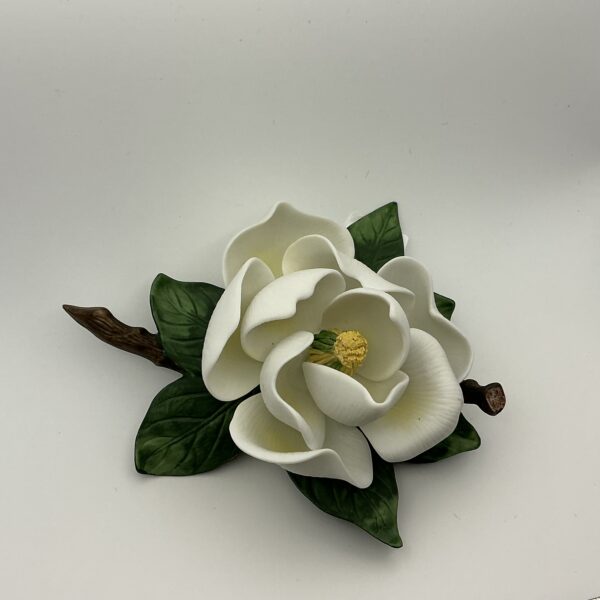 Avon 1986 Porcelain Magnolia Flower Figurine – Vintage Fine Collectible