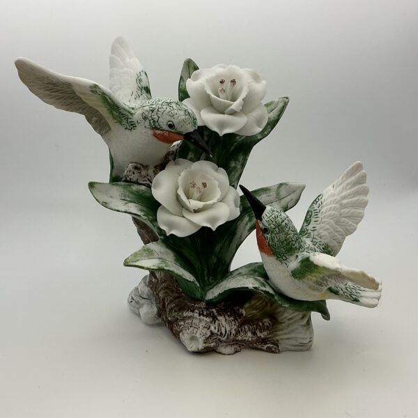 Vintage 1997 Hummingbirds & Flowers Figurine – Y.H. Porcelain Collectible