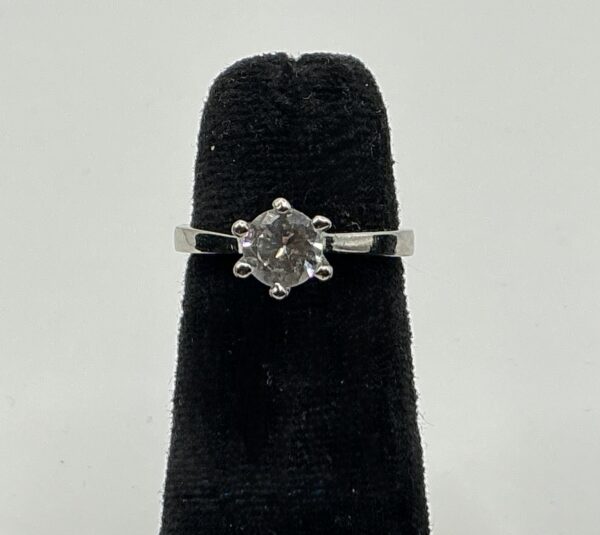 Vintage Sterling Silver Cubic Zirconia o.75 ct