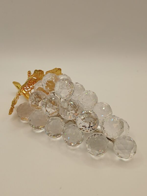 Swarovski Crystal Grape Cluster with Gold Leaf – Sparkling Collectible Figurine