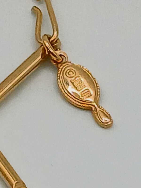 Sarah Cov Gold Bracket-Link Necklace with Marble-Ombre Pendant - Image 4